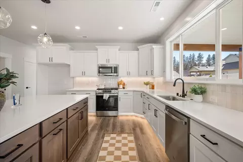 Kitchen - 18069 N Morton Ct, Colbert, WA 99005 photo 5 of 6