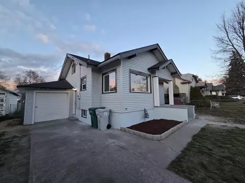 Exterior - 4127 E 2nd Ave, Spokane, WA 99202 photo 3 of 4