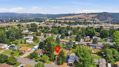 View/Area - 11319 E Grace Ave, Spokane Valley, WA 99206 photo 3 of 5