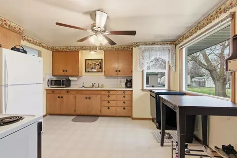 Kitchen - 13123 E 5th Ave, Spokane Valley, WA 99216 photo 1 of 3