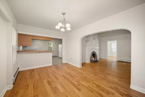 Living - 508 E 19th Ave, Spokane, WA 99203 photo 3 of 5