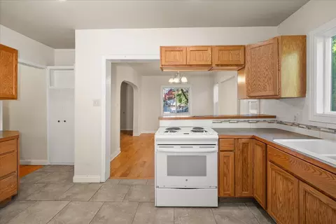 Kitchen - 508 E 19th Ave, Spokane, WA 99203 photo 5 of 5