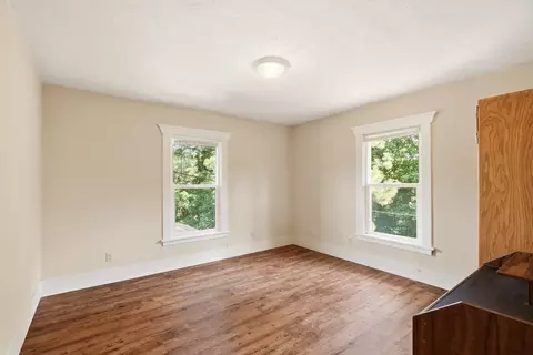 Bedroom - 418 E 19th Ave, Spokane, WA 99203 photo 4 of 5