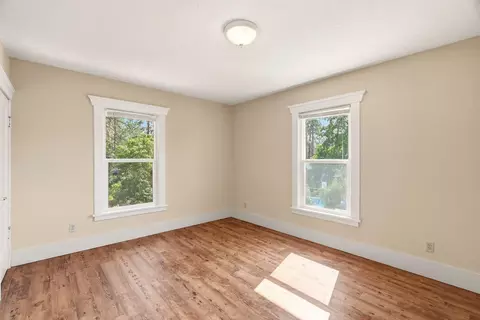 Bedroom - 418 E 19th Ave, Spokane, WA 99203 photo 3 of 5