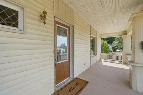Exterior - 418 E 19th Ave, Spokane, WA 99203 photo 3 of 7