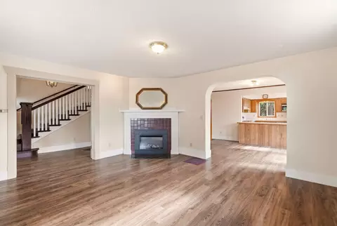 Living - 418 E 19th Ave, Spokane, WA 99203 photo 1 of 5