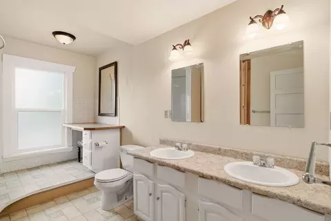 Bath - 418 E 19th Ave, Spokane, WA 99203 photo 1 of 2