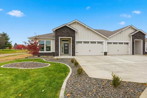 1109-19 N Country Club Dr, Deer Park, WA 99006