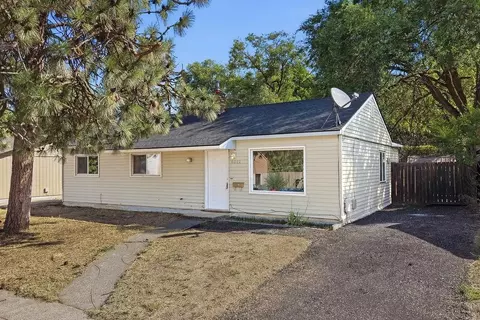 6012 N Greenwood Blvd, Spokane, WA 99205