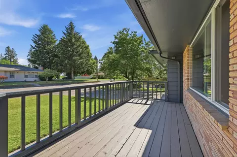 Exterior - 12802 E Semro Ave, Spokane Valley, WA 99216 photo 4 of 15