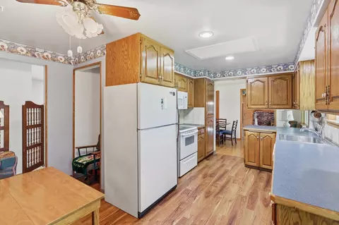 Kitchen - 12802 E Semro Ave, Spokane Valley, WA 99216 photo 3 of 3