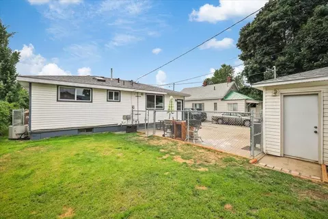 Exterior - 407 E Heroy Ave, Spokane, WA 99207 photo 4 of 6