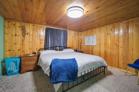Bedroom - 407 E Heroy Ave, Spokane, WA 99207 photo 3 of 3