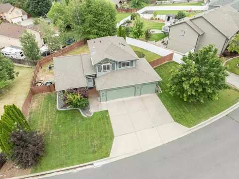 18105 E Crescent Dr, Greenacres, WA 99016
