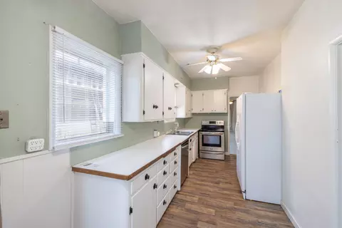 Kitchen - 824 E Gordon Ave, Spokane, WA 99207 photo 1 of 1