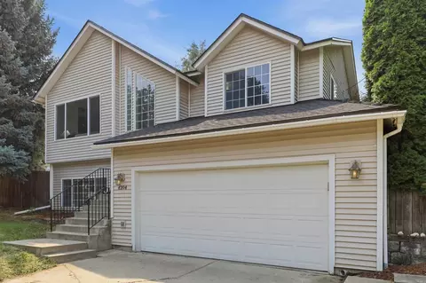Exterior - 4204 E 13th Ave, Spokane, WA 99202 photo 2 of 7