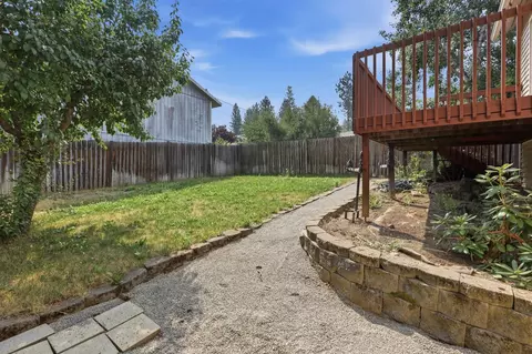 Exterior - 4204 E 13th Ave, Spokane, WA 99202 photo 4 of 7