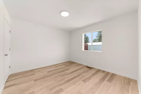 Bedroom - 6109 E 8th Ave, Spokane, WA 99212 photo 2 of 6