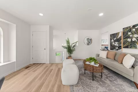 Living - 6109 E 8th Ave, Spokane, WA 99212 photo 5 of 7