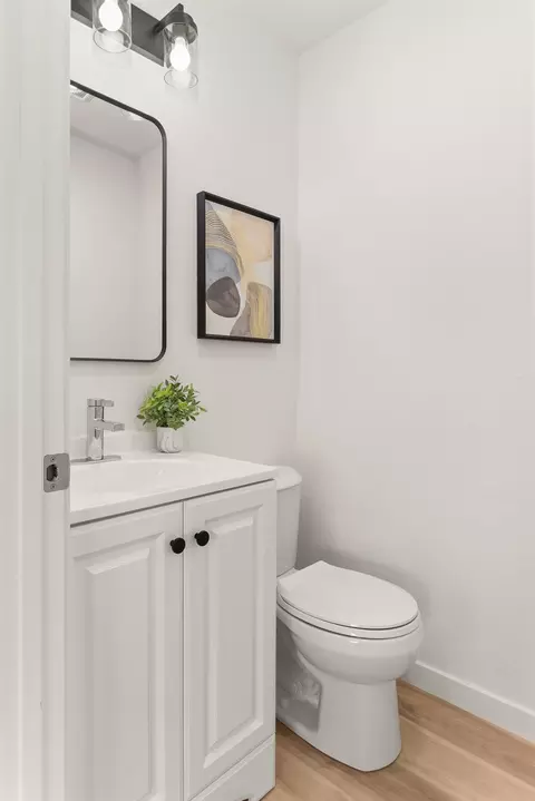 Bath - 6109 E 8th Ave, Spokane, WA 99212 photo 3 of 4