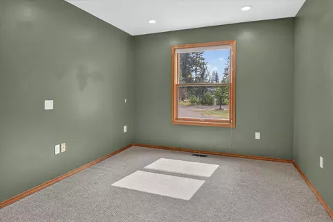 Bedroom - 4309 E Pineglen Rd, Mead, WA 99021 photo 1 of 6