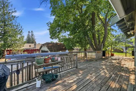 Exterior - 9922 E Upriver Dr, Spokane, WA 99206 photo 4 of 13