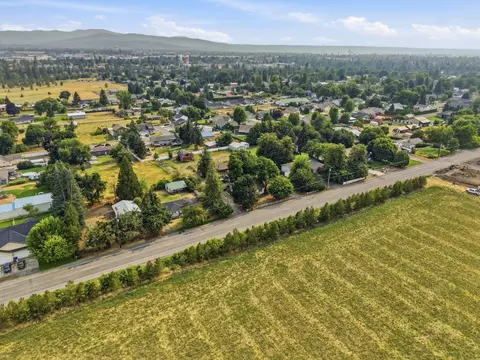 View/Area - 9922 E Upriver Dr, Spokane, WA 99206 photo 7 of 8