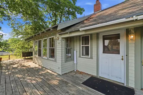 Exterior - 9922 E Upriver Dr, Spokane, WA 99206 photo 5 of 13