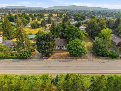 View/Area - 9922 E Upriver Dr, Spokane, WA 99206 photo 2 of 8