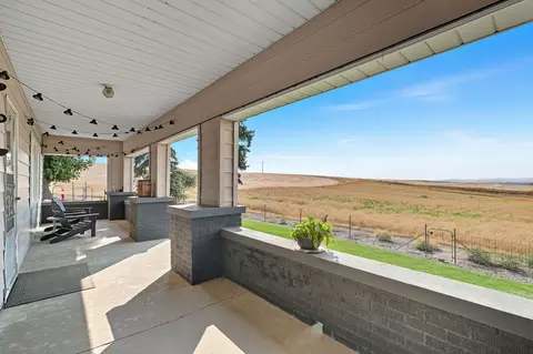 Exterior - 3703 Plaza Rd, Rosalia, WA 99170 photo 5 of 10