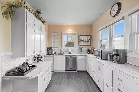 Kitchen - 3703 Plaza Rd, Rosalia, WA 99170 photo 1 of 4