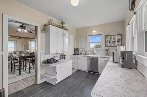 Kitchen - 3703 Plaza Rd, Rosalia, WA 99170 photo 3 of 4