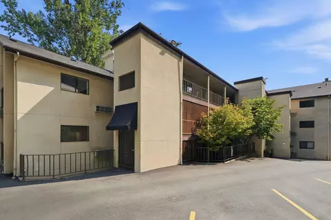 707 W 6th Ave # 33, Spokane, WA 99204