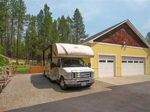 Exterior - 720 W Fender Rd, Colbert, WA 99005 photo 5 of 9