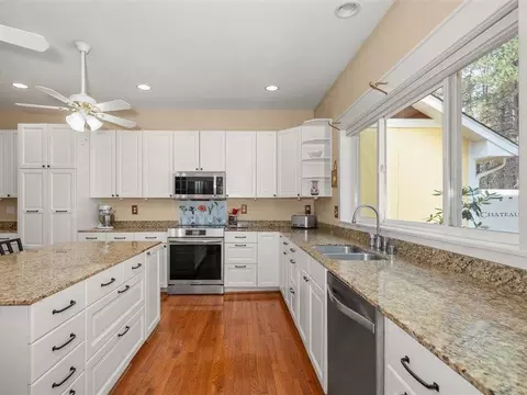 Kitchen - 720 W Fender Rd, Colbert, WA 99005 photo 2 of 2
