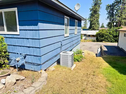 Exterior - 4009 E Pratt Ave, Spokane, WA 99202 photo 4 of 8