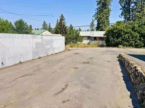 Exterior - 4009 E Pratt Ave, Spokane, WA 99202 photo 5 of 8