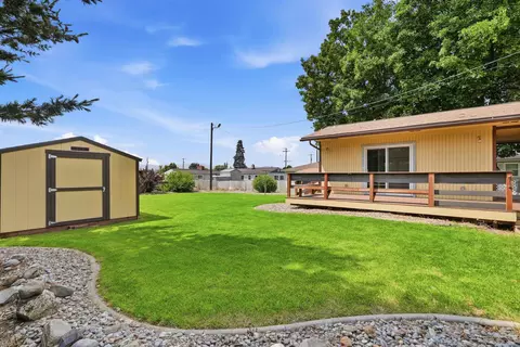 Exterior - 13112 E Main Ave, Spokane Valley, WA 99216 photo 9 of 10