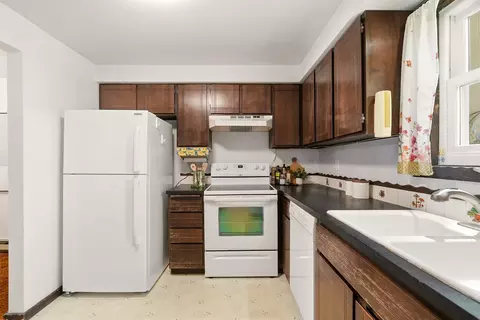 Kitchen - 13112 E Main Ave, Spokane Valley, WA 99216 photo 1 of 1