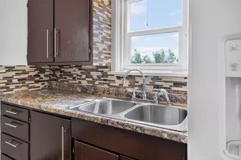 Kitchen - 2921 E Hoffman Ave, Spokane, WA 99207 photo 4 of 4