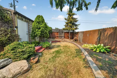 Exterior - 2921 E Hoffman Ave, Spokane, WA 99207 photo 7 of 15