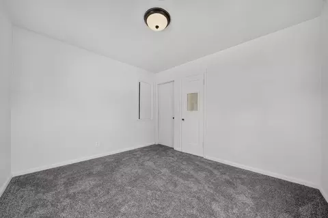 Bedroom - 2921 E Hoffman Ave, Spokane, WA 99207 photo 3 of 5
