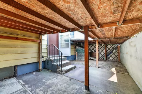 Exterior - 2921 E Hoffman Ave, Spokane, WA 99207 photo 10 of 15