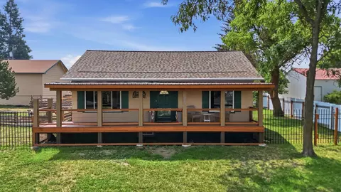 265 SW S 1st St, Creston, WA 99117