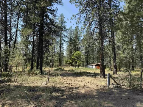 27719 N Regal Rd, Chattaroy, WA 99003