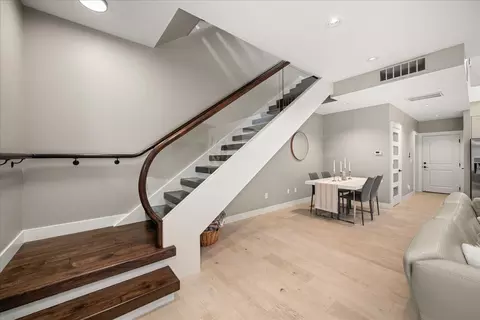Entry Way - 310 E 10th Ave, Spokane, WA 99202 photo 1 of 2