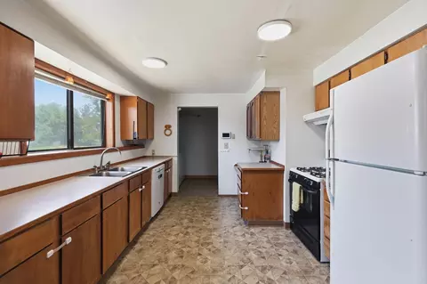 Kitchen - 2803 E Central Ave, Spokane, WA 99208 photo 1 of 2