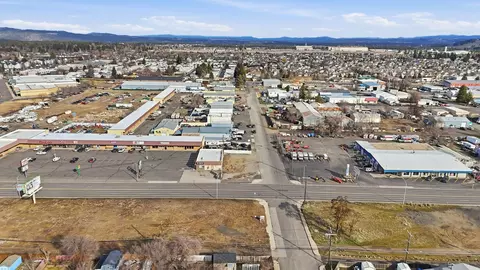 1327 E Francis Ave, Spokane, WA 99216 photo 12