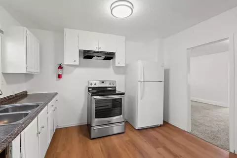 Kitchen - 1701 E Desmet Ave, Spokane, WA 99202 photo 3 of 3