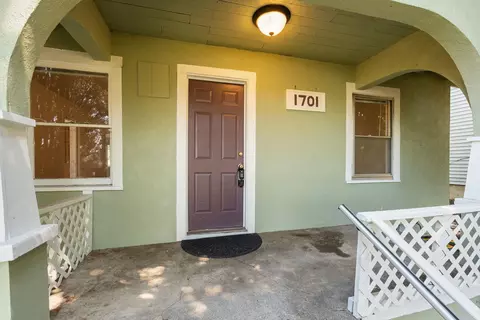 Exterior - 1701 E Desmet Ave, Spokane, WA 99202 photo 3 of 11
